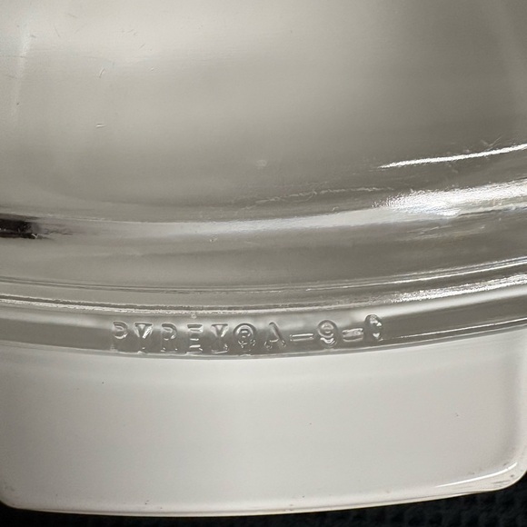 Corningware Floral Casserole Dish with Glass Lid - Picture 5 of 16